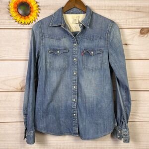 Levis Womens Medium Wash Denim Western Pearl Snap Button Down Shirt Size M